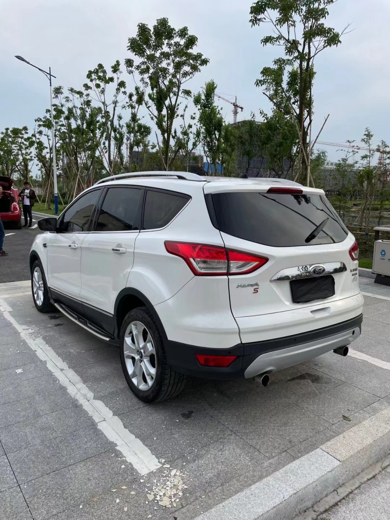 盐城15年福特翼虎8