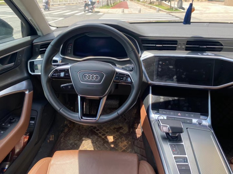 广州19年奥迪A6L5