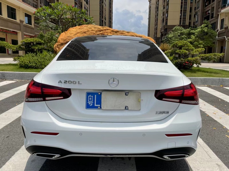 广州21年奔驰A9