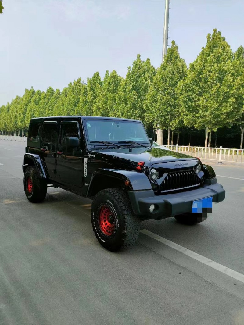 聊城17年Jeep牧馬人2