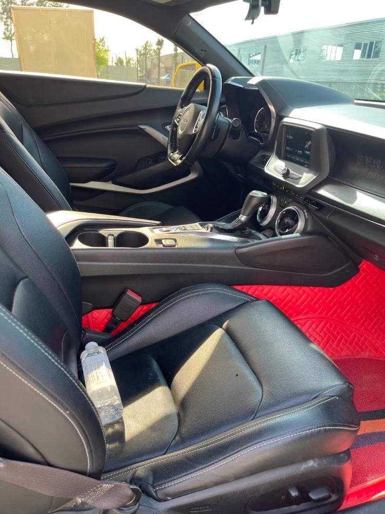 徐州17年雪佛兰科迈罗1