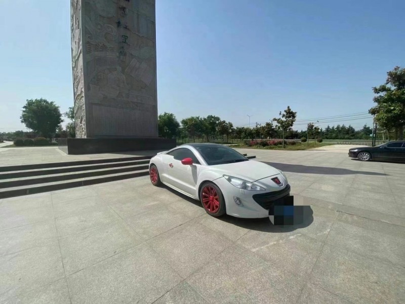 济宁12年标致RCZ8