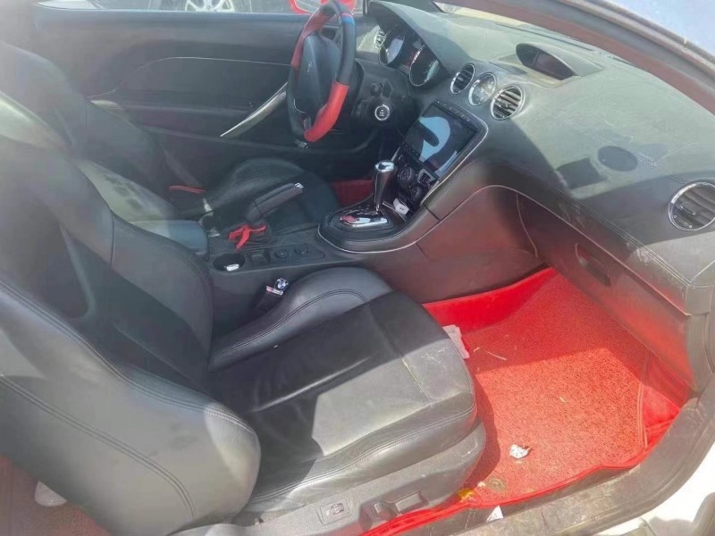 济宁12年标致RCZ6