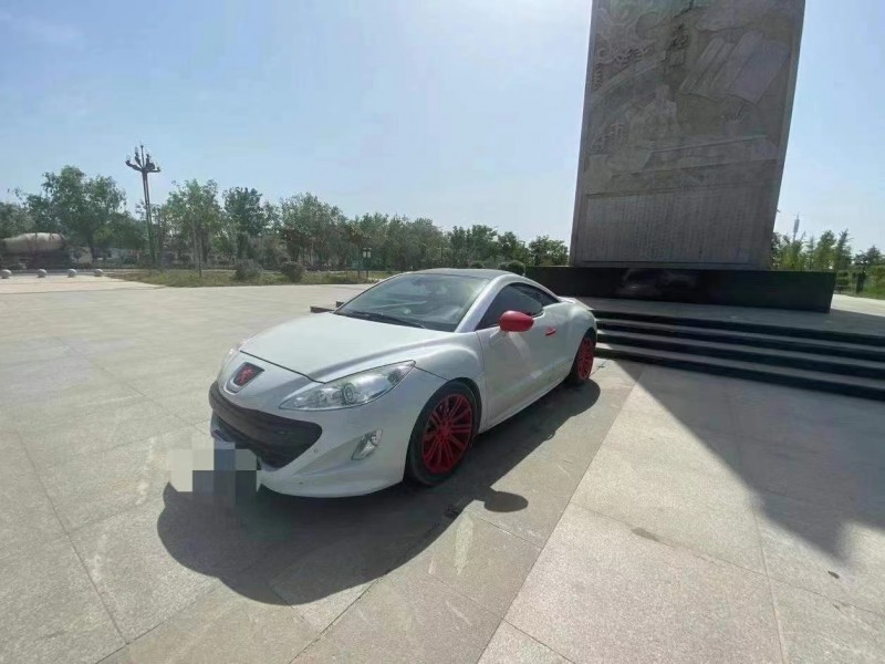 济宁12年标致RCZ7
