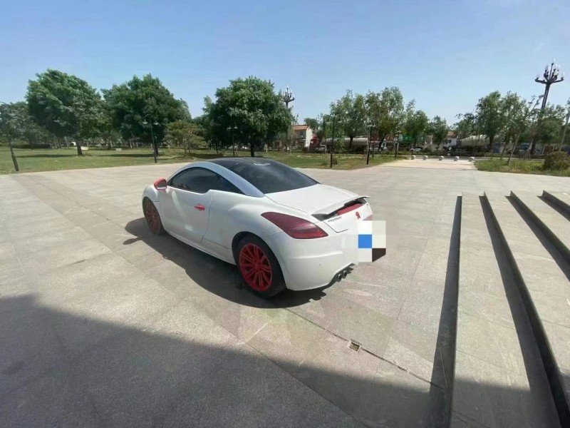 济宁12年标致RCZ3