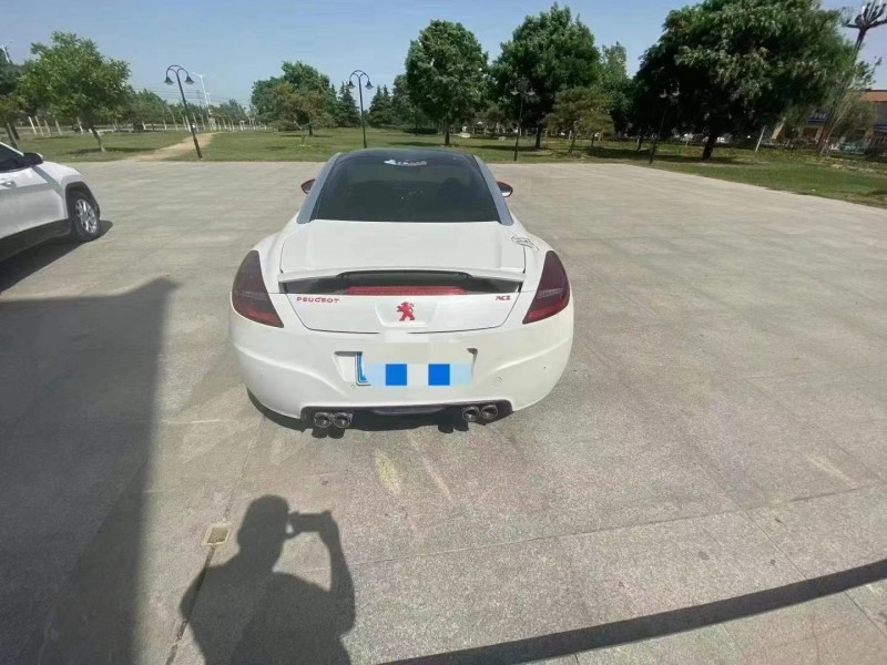 济宁12年标致RCZ1