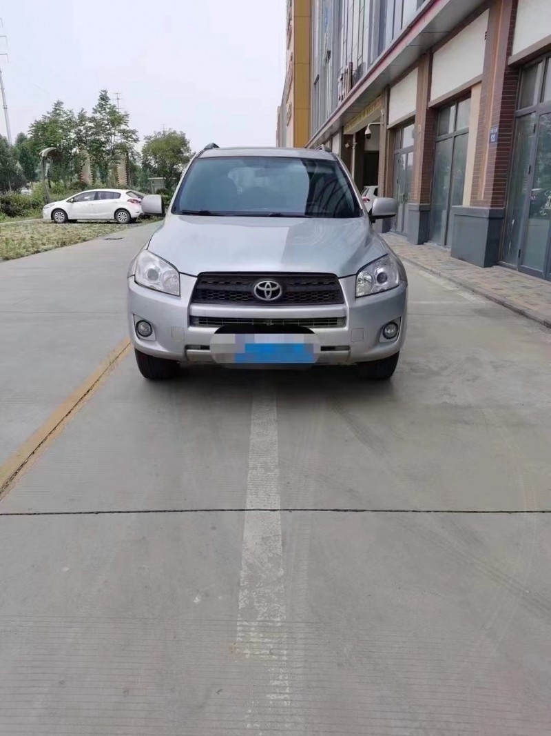 邢台09年丰田RAV41