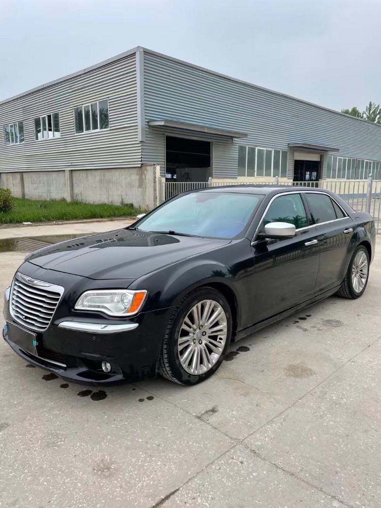 徐州15年克莱斯勒300C3