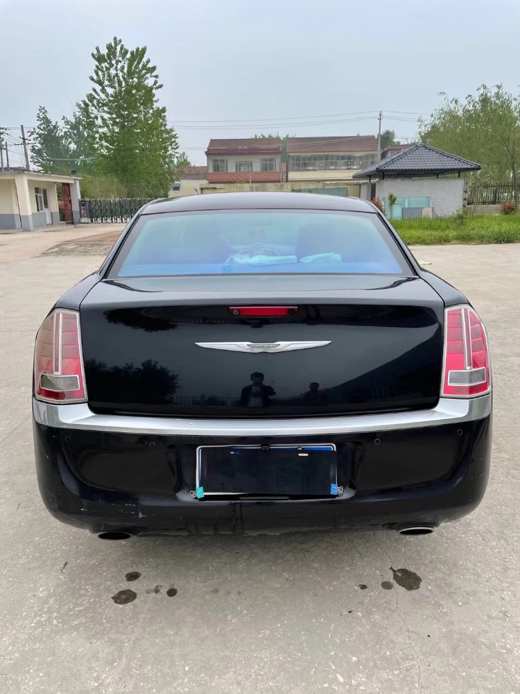 徐州15年克莱斯勒300C4