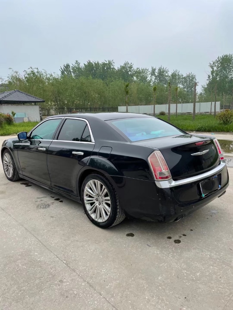 徐州15年克莱斯勒300C7