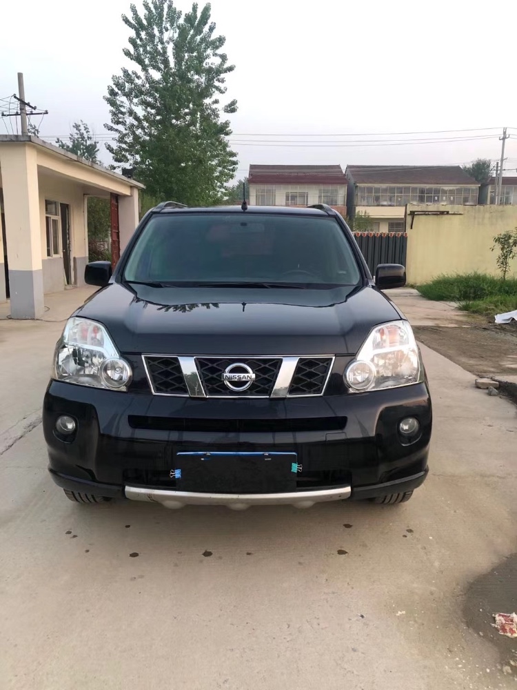 徐州11年日产奇骏1