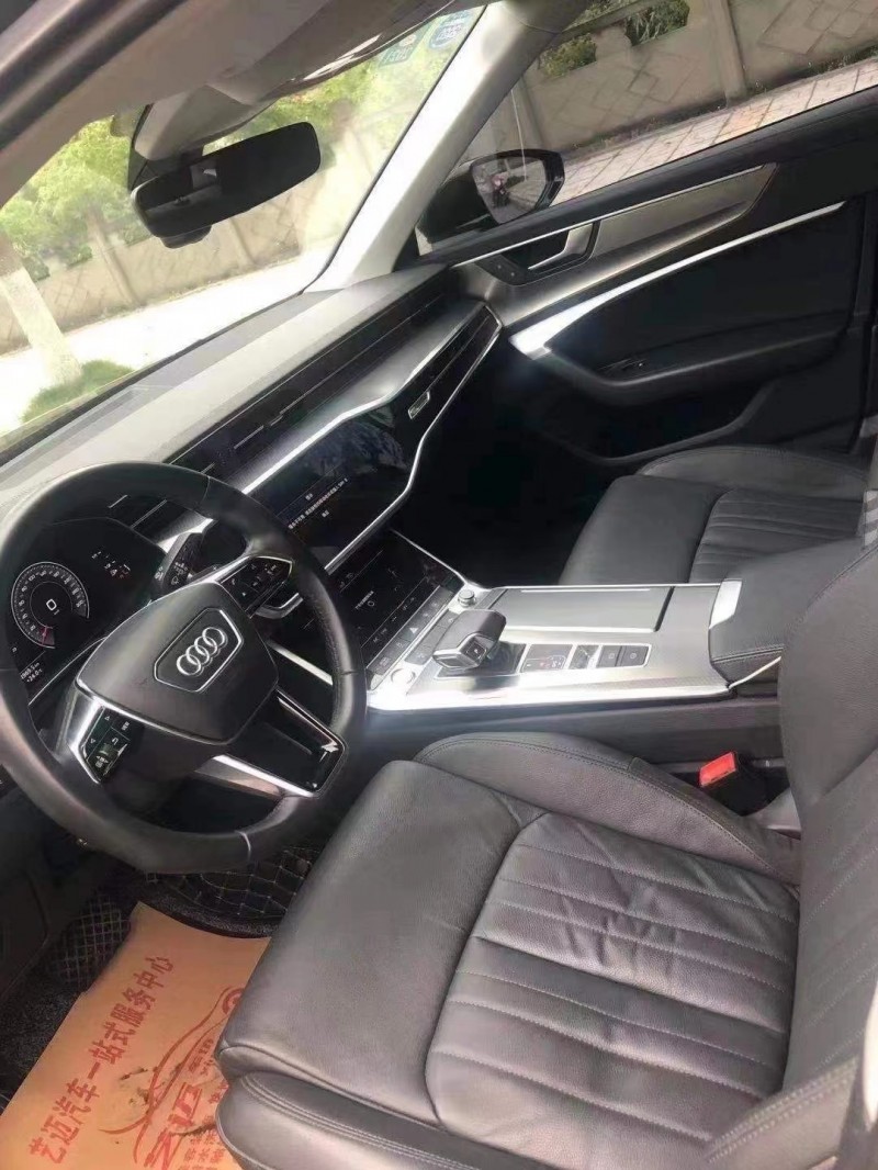 成都19年奥迪A6L6