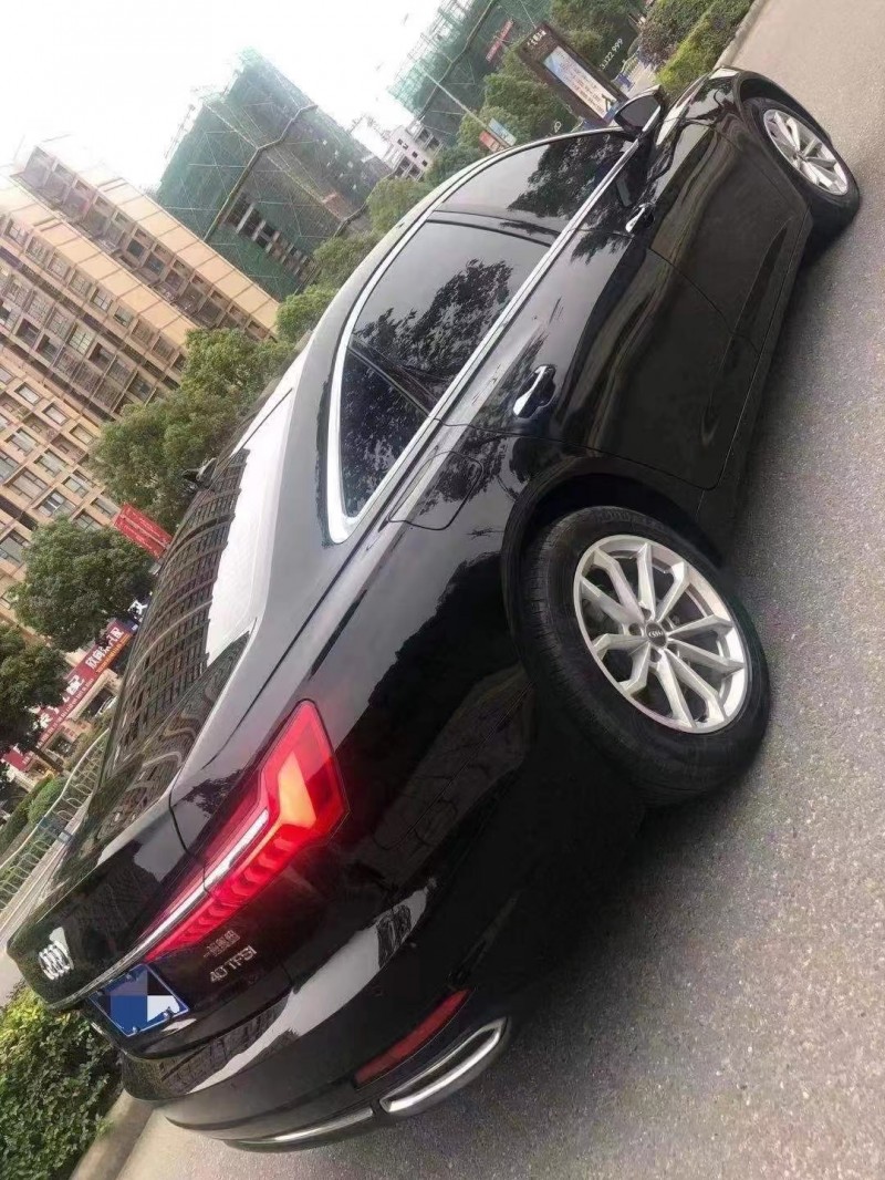 成都19年奥迪A6L8