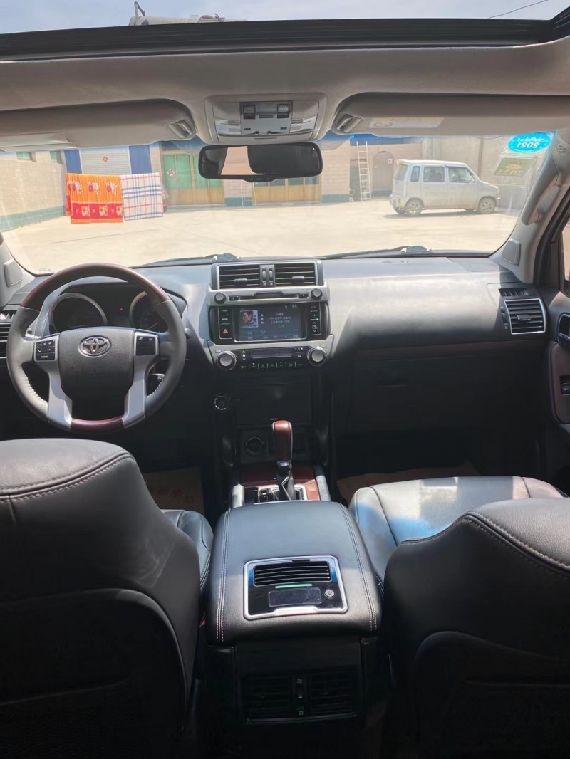 保定17年丰田普拉多7