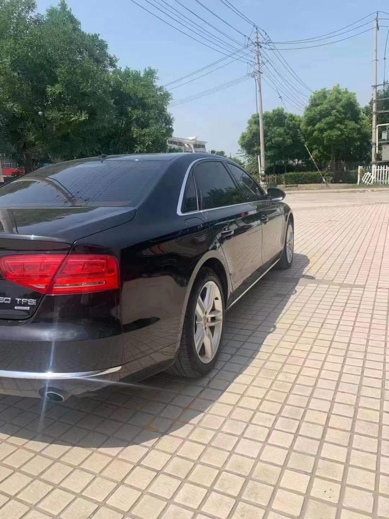臨沂11年奧迪A8L2