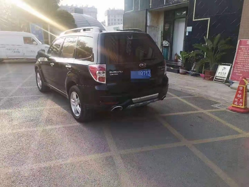 昆明10年斯巴魯森林人7