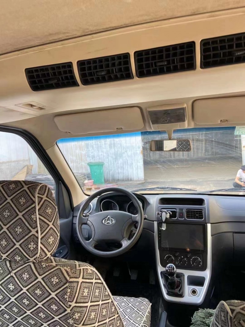 北京19年長安汽車睿行6