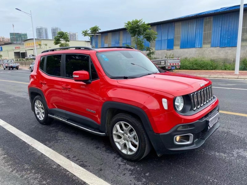 南寧18年Jeep自由俠2