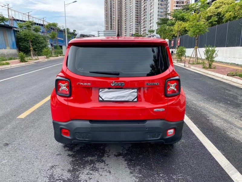 南寧18年Jeep自由俠9