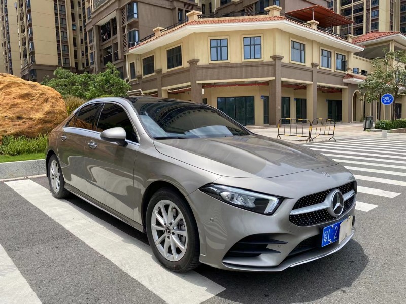 广州21年奔驰A9