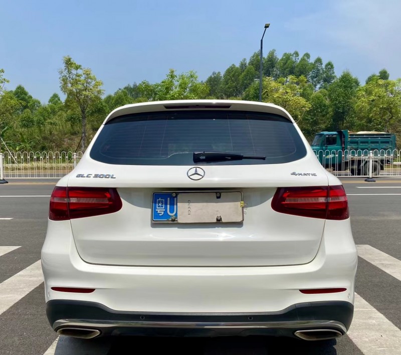 广州17年奔驰GLC9