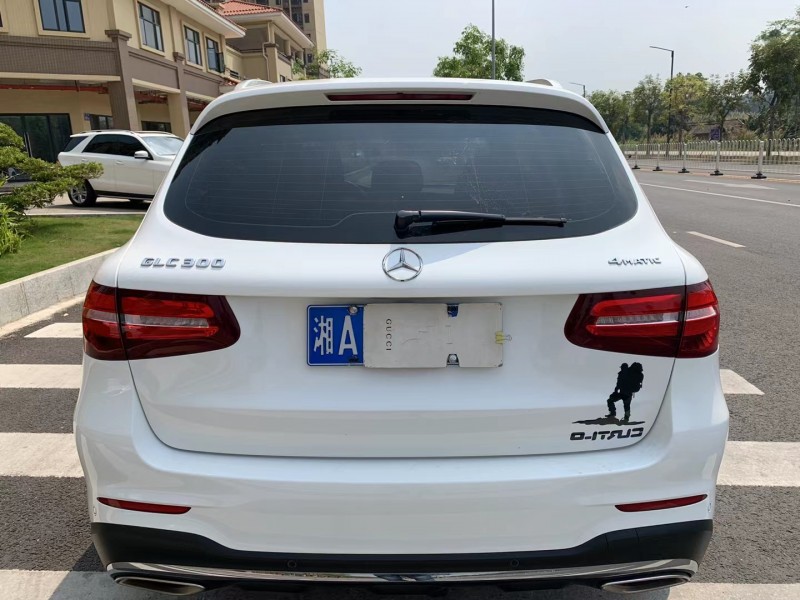 广州18年奔驰GLC1