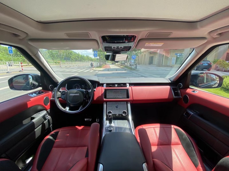 广州21年路虎揽胜运动8