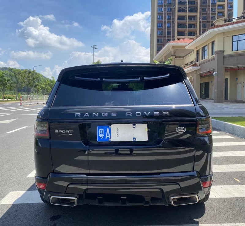 广州21年路虎揽胜运动6