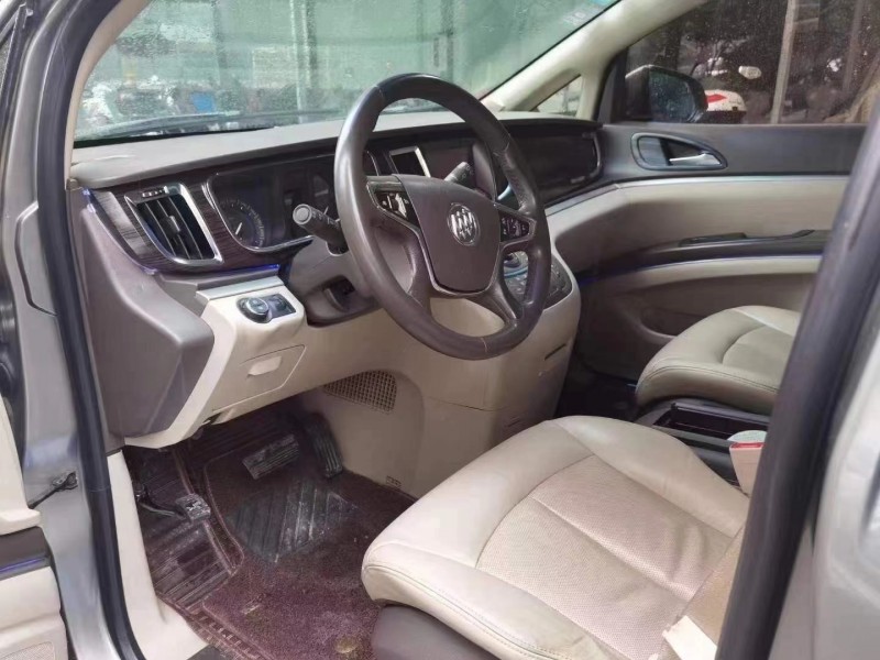 徐州11年别克GL82