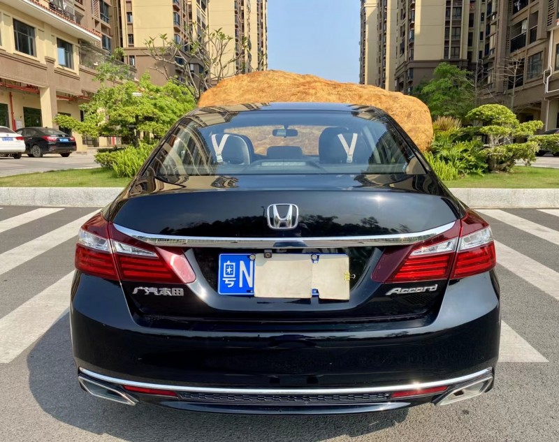 广州18年本田雅阁9