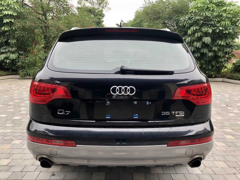 广州13年奥迪Q75