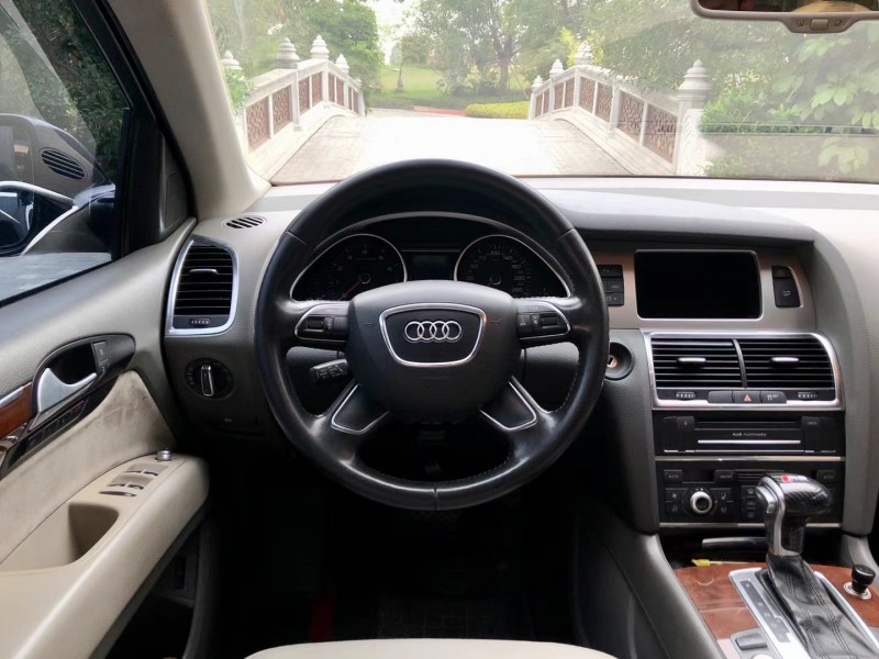 广州13年奥迪Q79