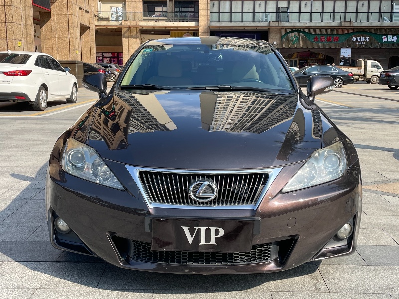 佛山13年雷克萨斯IS9