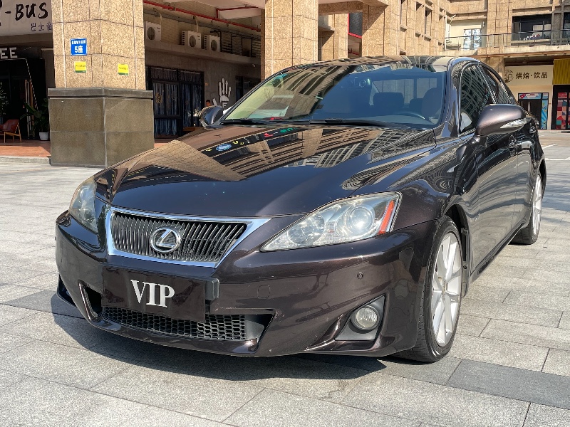 佛山13年雷克萨斯IS8