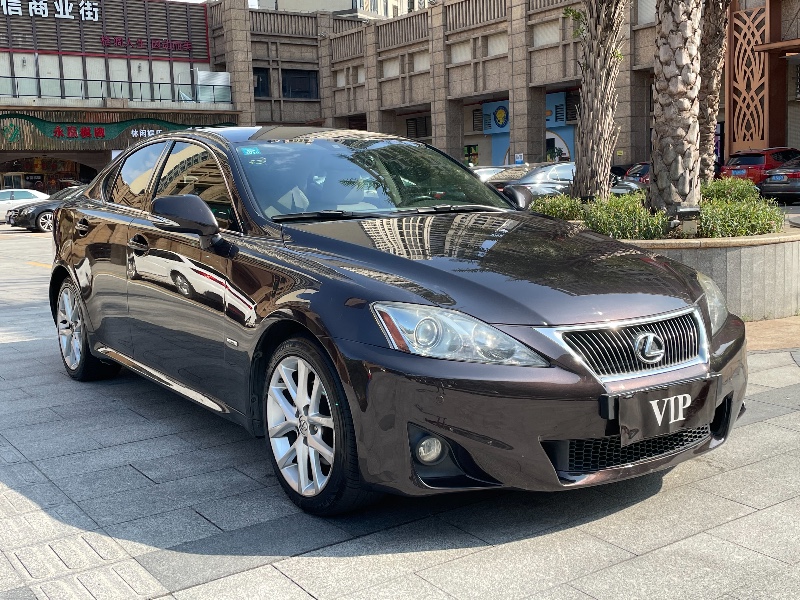 佛山13年雷克萨斯IS7