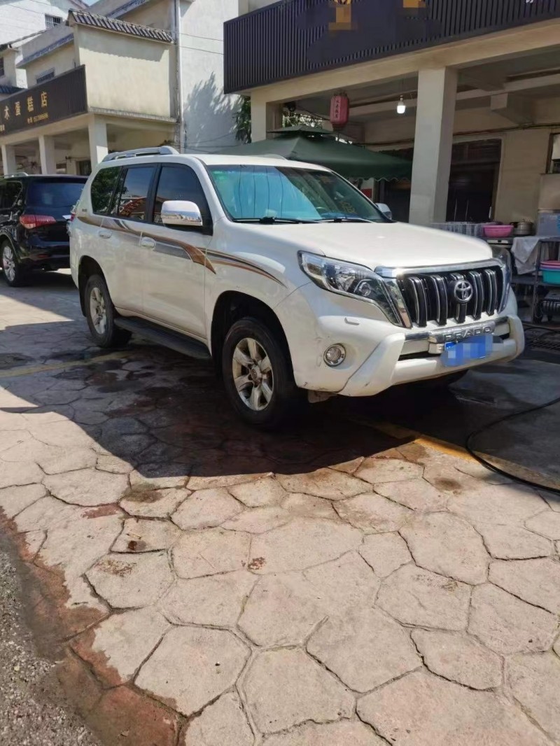 益阳14年丰田普拉多1