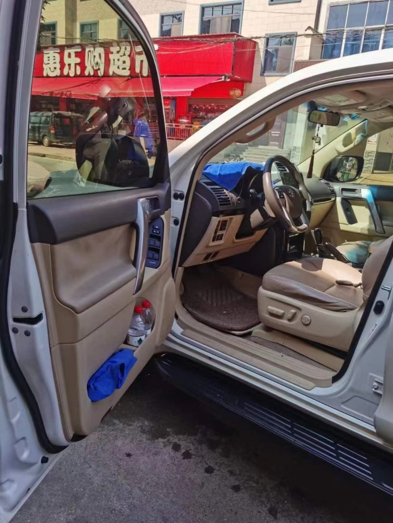 益阳14年丰田普拉多3