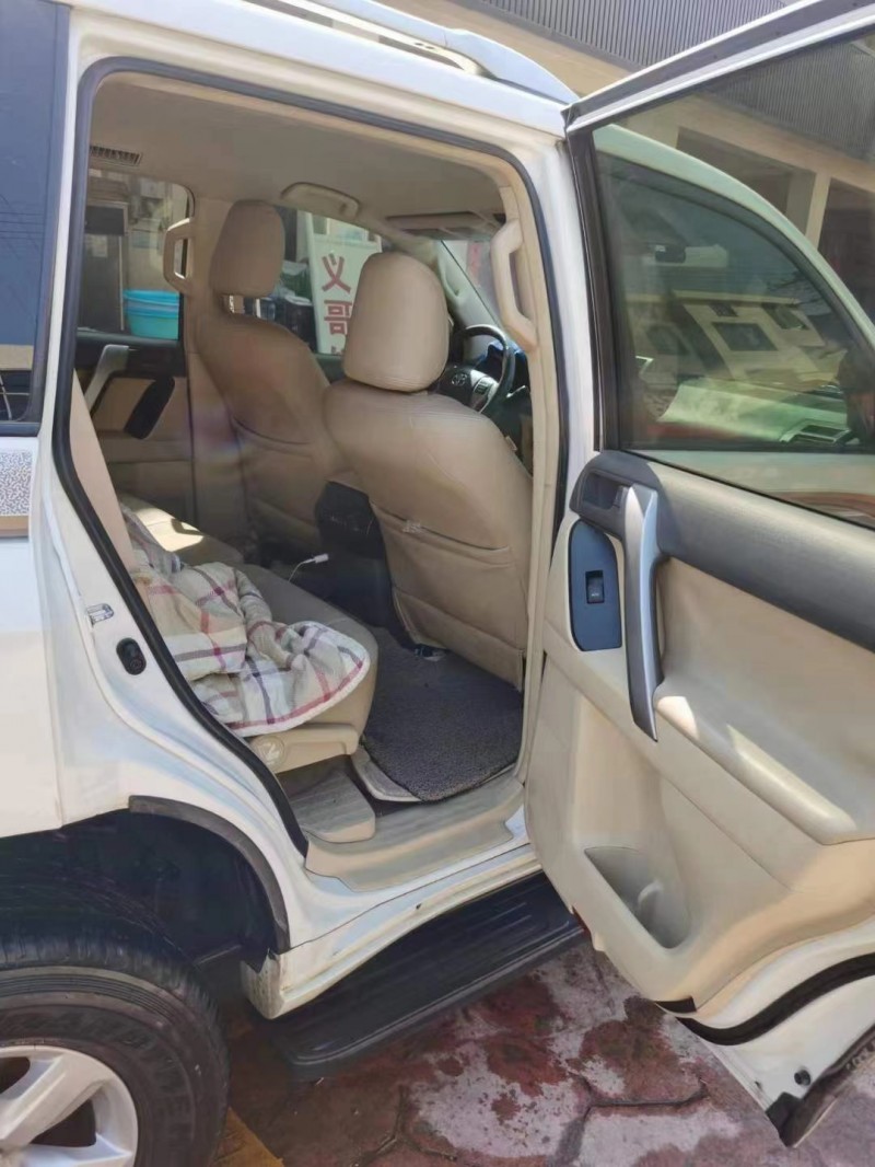 益阳14年丰田普拉多5