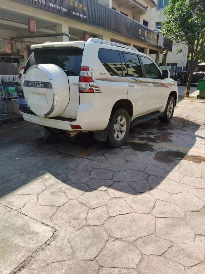 益阳14年丰田普拉多9