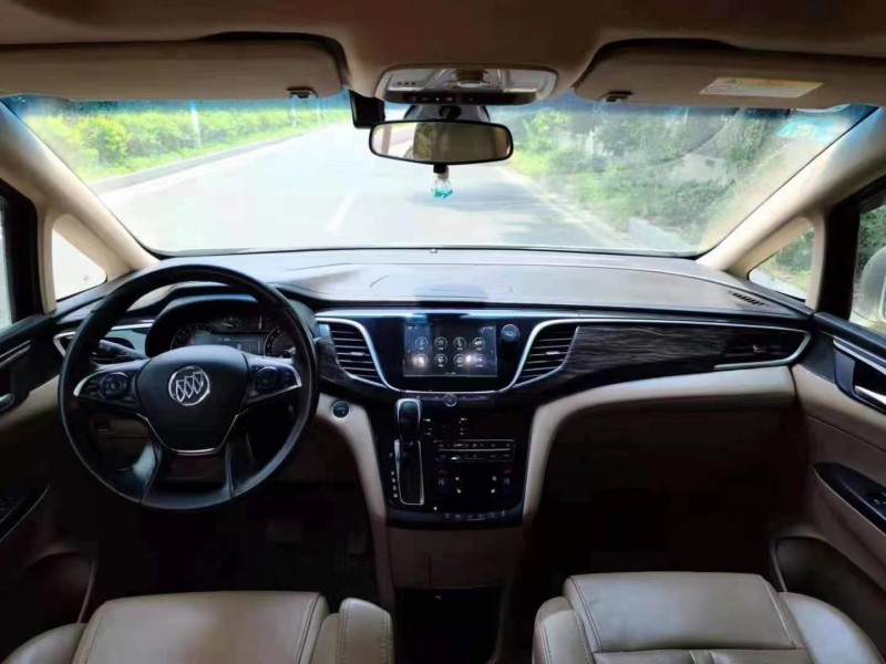 徐州17年别克GL85