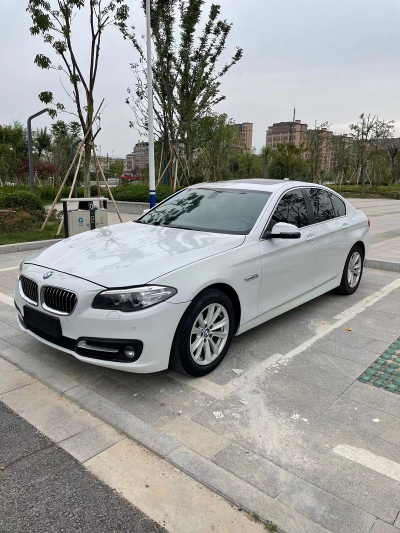 徐州17年宝马5系3