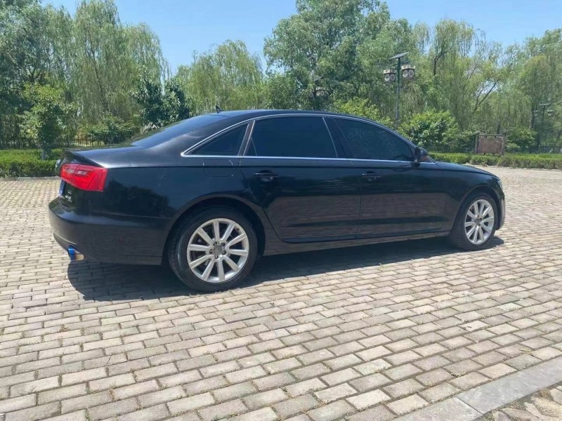 泰安15年奧迪A6L9