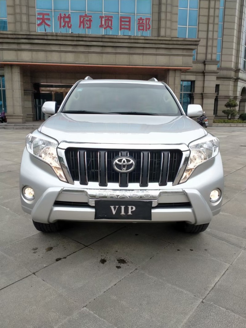 武汉18年丰田普拉多1