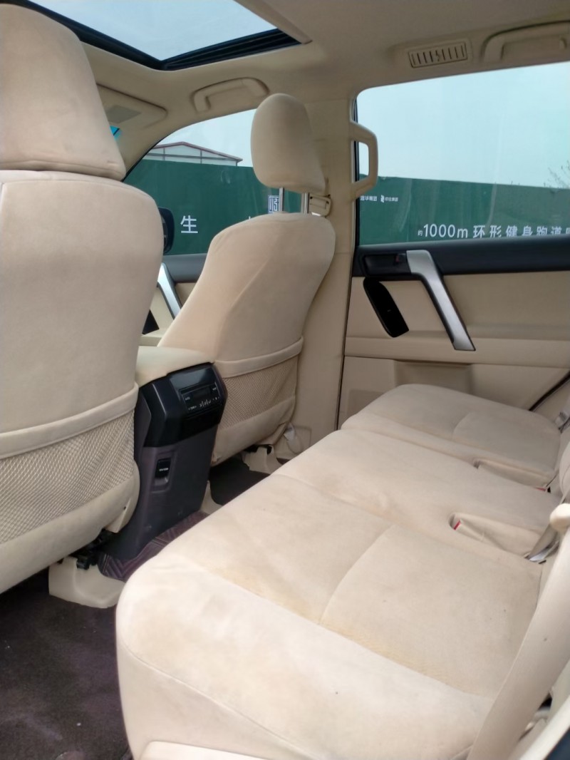 武汉18年丰田普拉多5