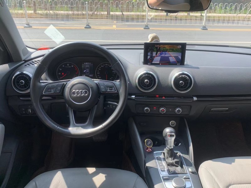 广州18年奥迪A36