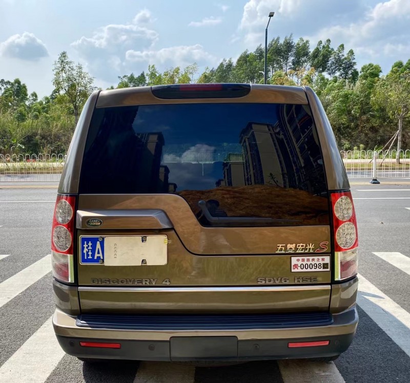 广州12年路虎发现49