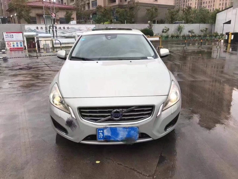 常州13年沃爾沃S60L1