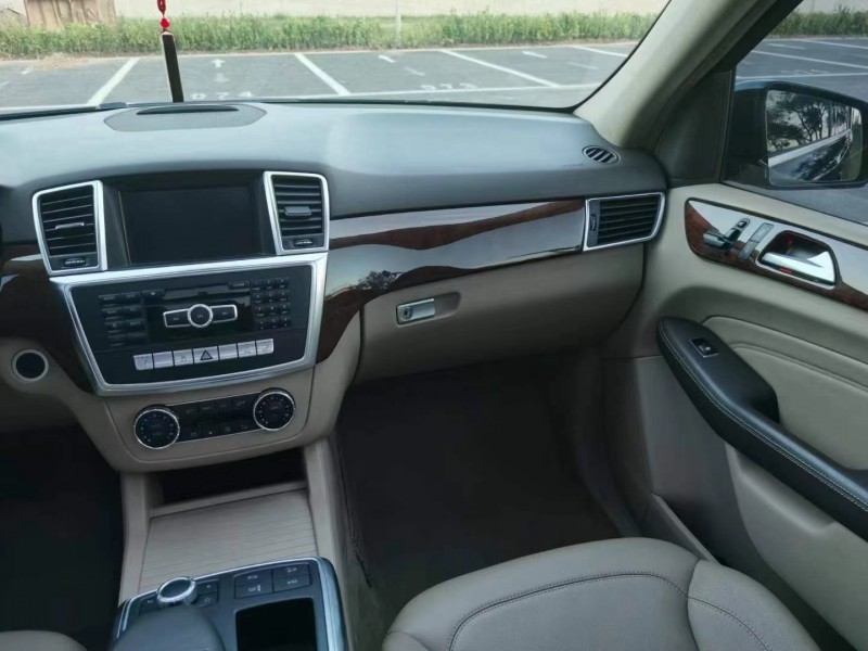 保定12年奔驰ML5