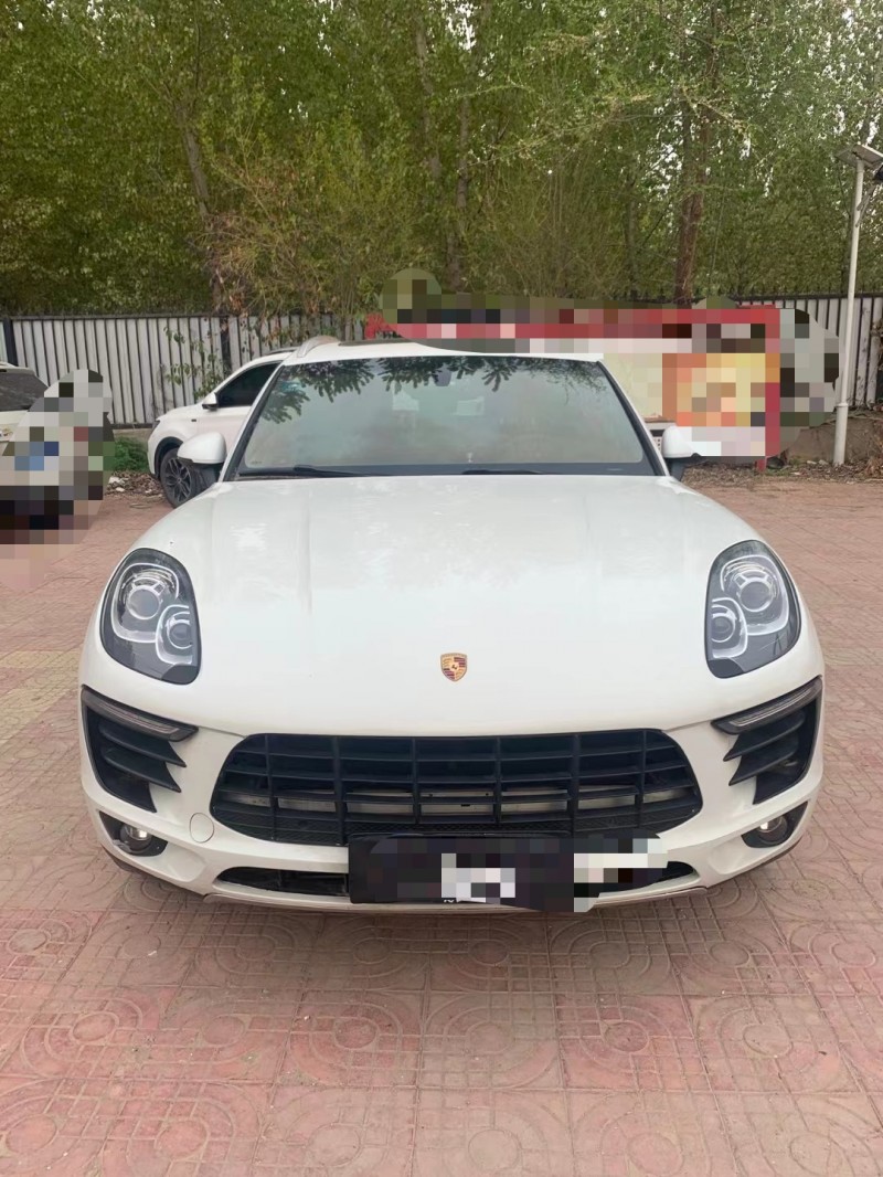 济宁15年保时捷Macan8