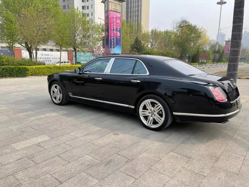 北京12年賓利慕尚2